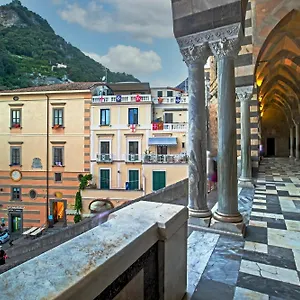 https://damalfi-hospitality.hotels-amalfi.com